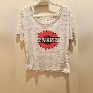 Shirt sleeve MOM T-shirt, NWOT